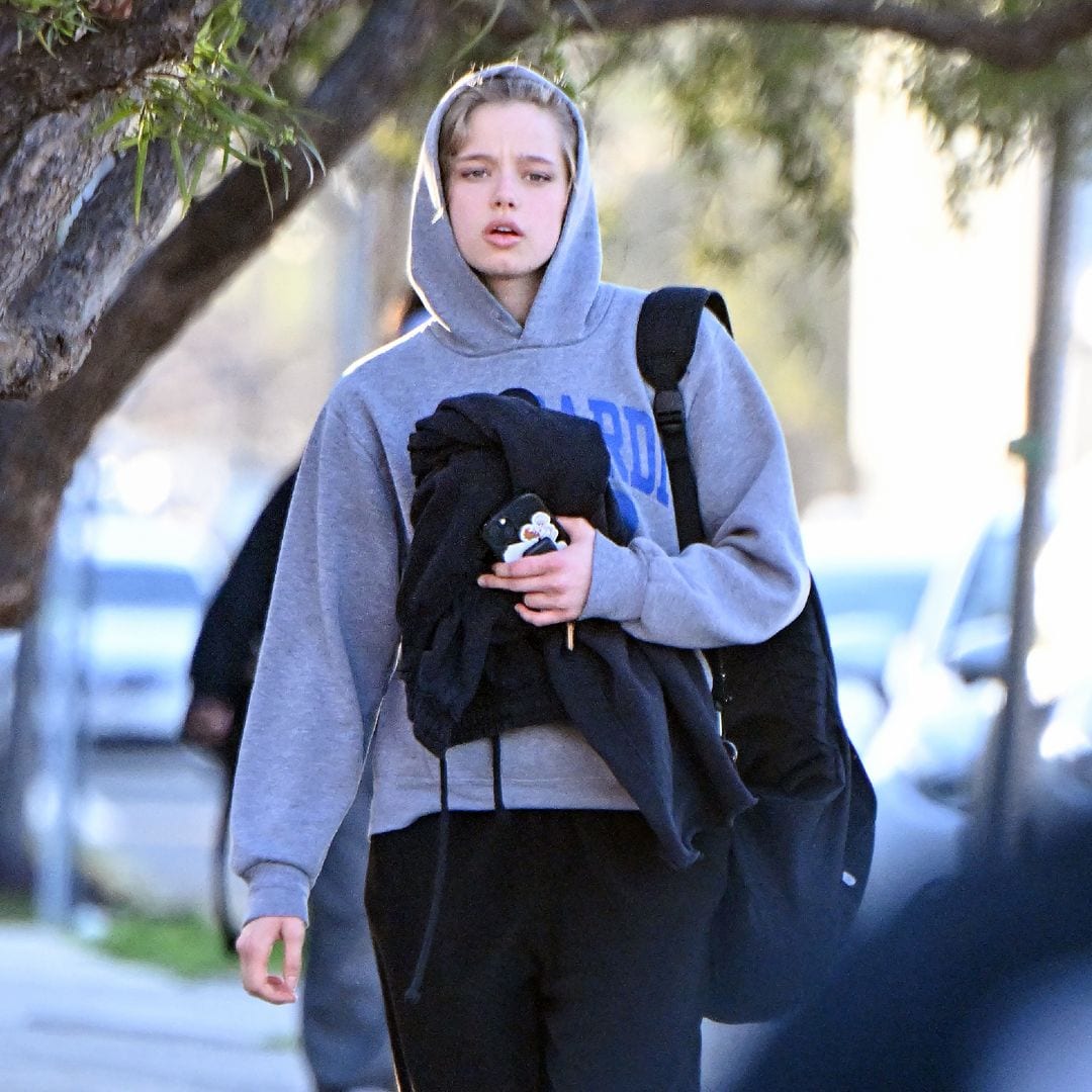 Shiloh Jolie causa preocupación tras ser vista saliendo de un hospital en Los Ángeles