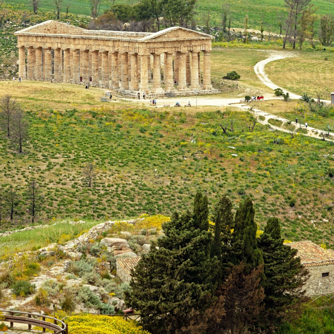 Disfrutar de Sicilia en febrero: el despertar prematuro entre templos y almendros en flor