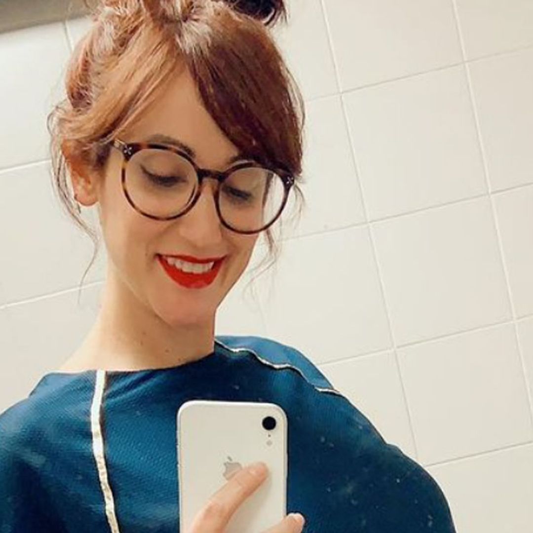 ¡Ya queda menos! Ana Morgade presume de curvas premamá