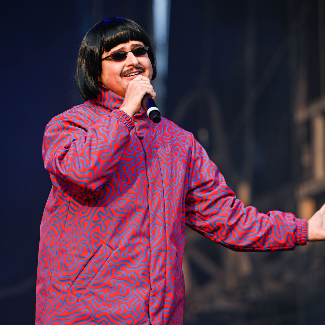 Así es Oliver Tree, el cantante que murió junto al youtuber Gaspi en un accidente de helicóptero en Río de Janeiro