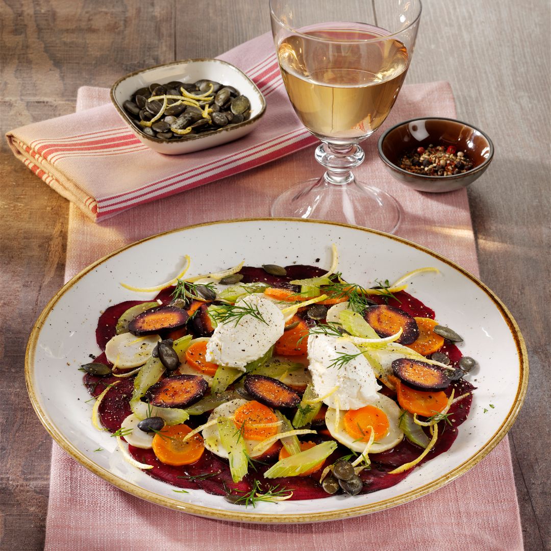 LA RECETA DEL DÍA. Carpaccio vegetal fácil y colorido: la receta ligera que te va a conquistar