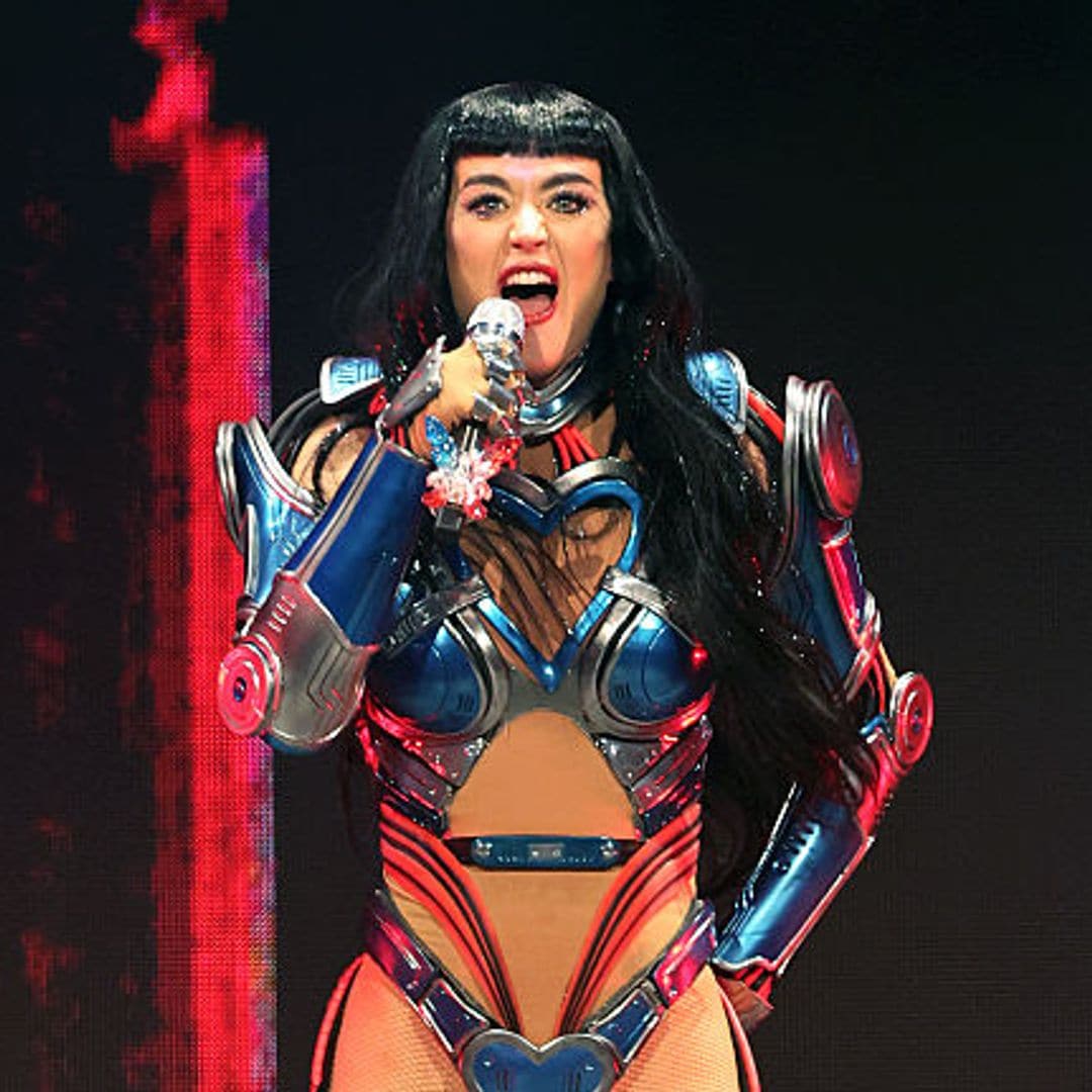 Katy Perry se 'deja la piel' en el escenario... y lo muestra sin filtros