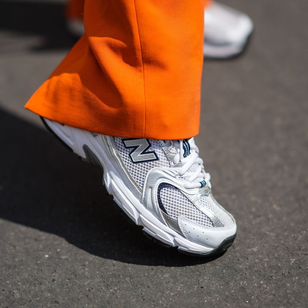 He localizado al mejor precio las zapatillas New Balance 530 que adoran las que más saben de moda