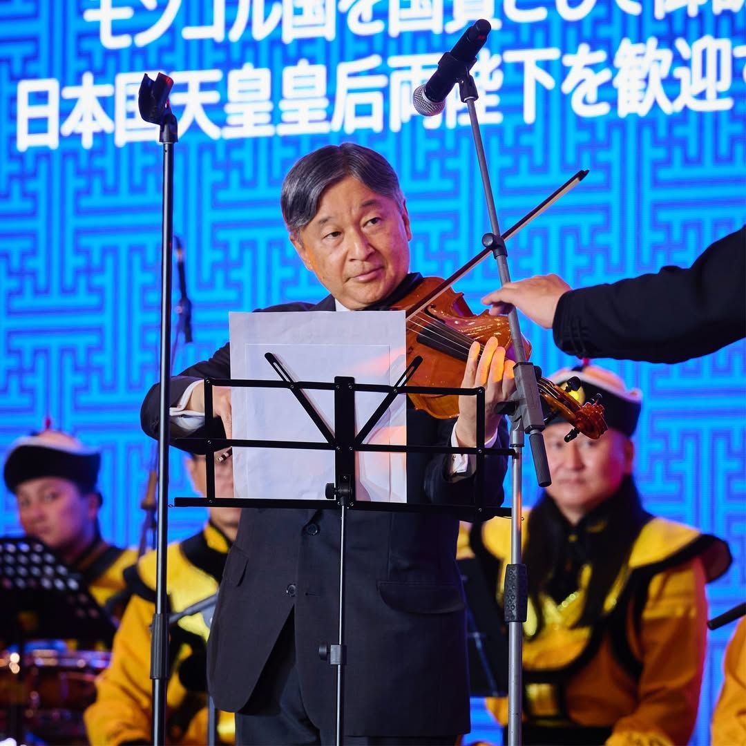 ¡Con todos ustedes, el Emperador! La actuación sorpresa de Naruhito de Japón en Mongolia