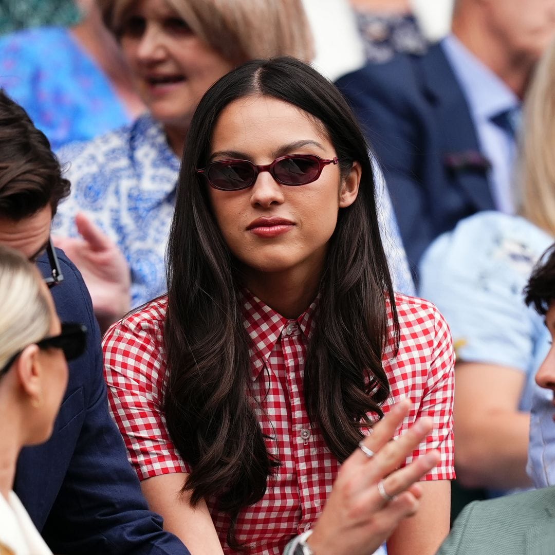 Olivia Rodrigo apuesta por el estampado del verano a su paso por Wimbledon
