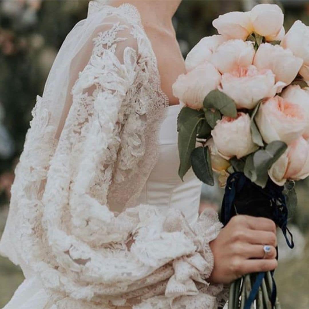 Los ramos de novia más virales son de tonos empolvados (y nos encantan)