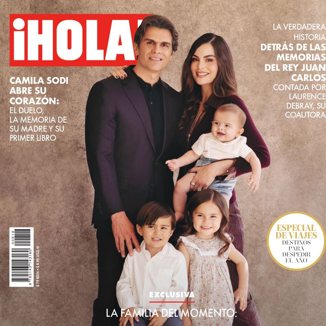 Exclusiva ¡HOLA!: Ximena Navarrete y Juan Carlos Valladares presentan a su pequeño Santiago