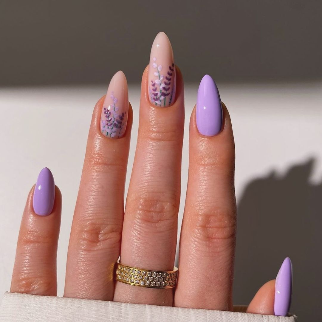 El color de uñas que será tendencia esta primavera-verano: manicuras lavanda