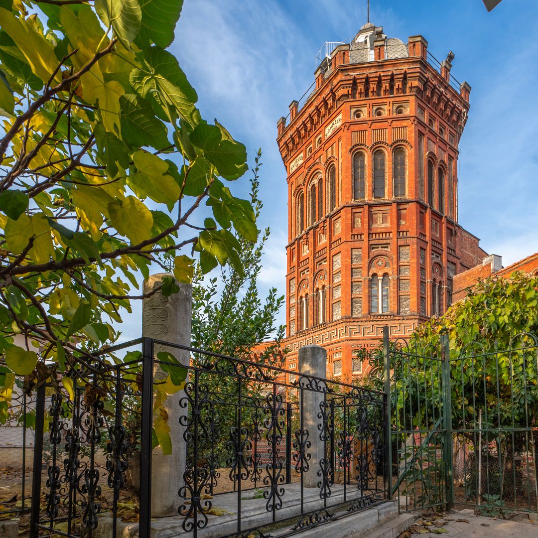 Escuela secundaria griega Estambul Balat Fener, también conocida como escuela roja