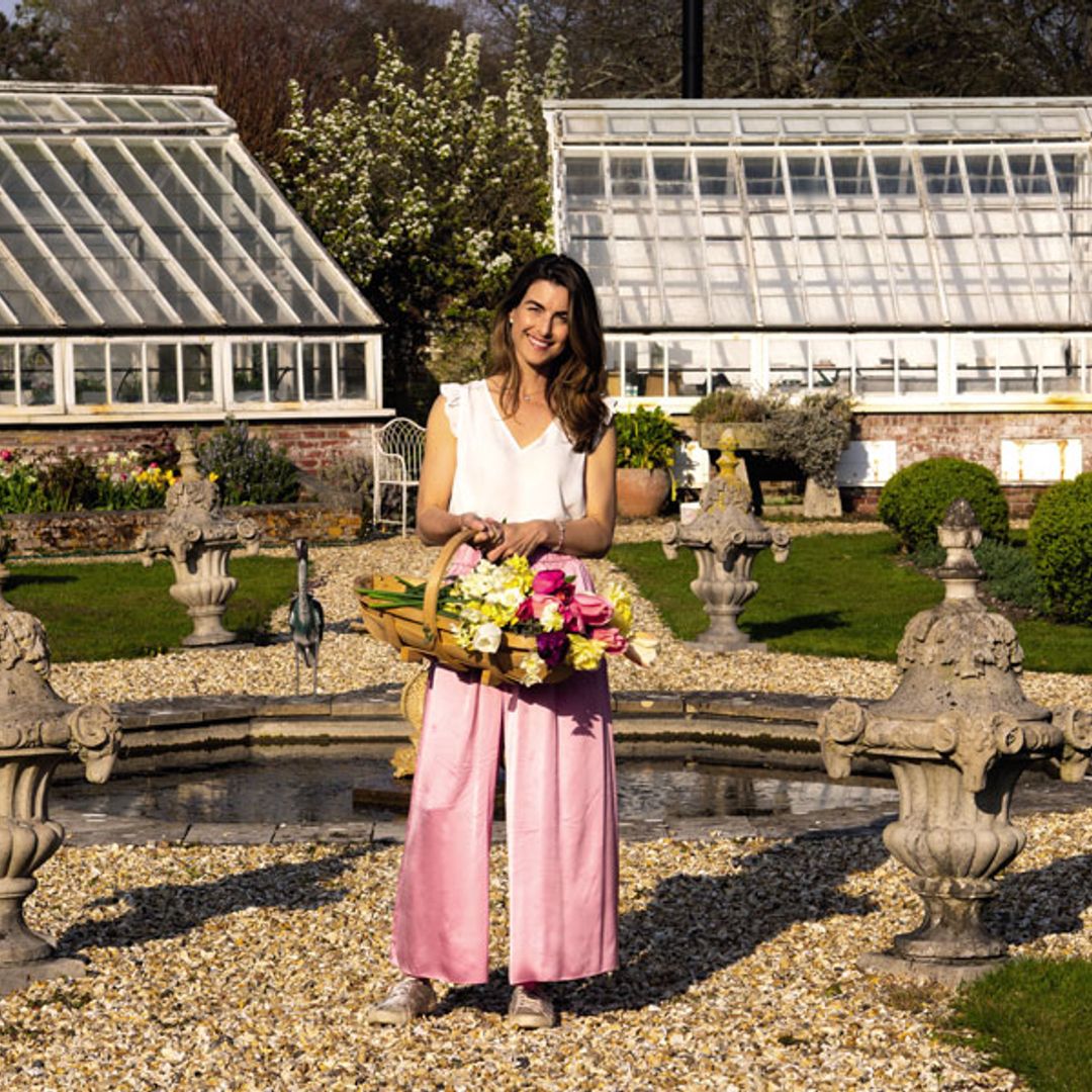 Cómo crear el centro de flores perfecto en solo 5 pasos, por Fiona Drummond