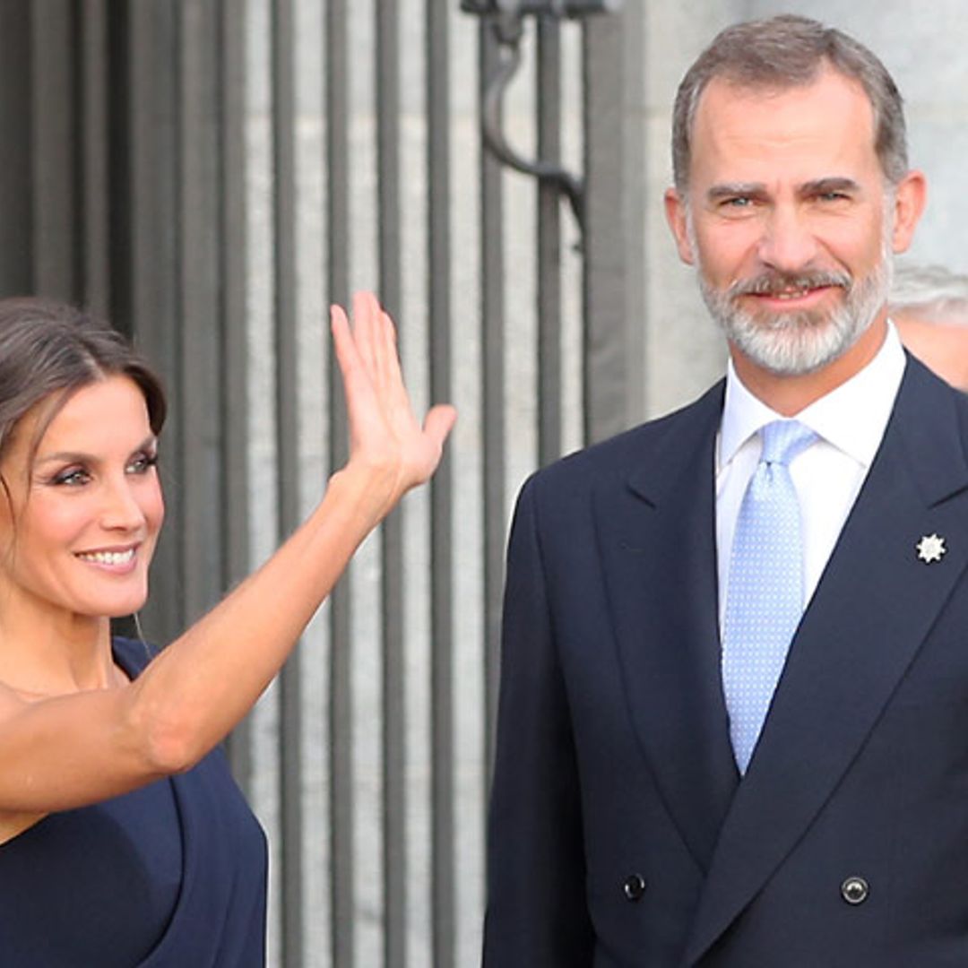 Los Reyes reciben el cariño del público en su noche de ópera