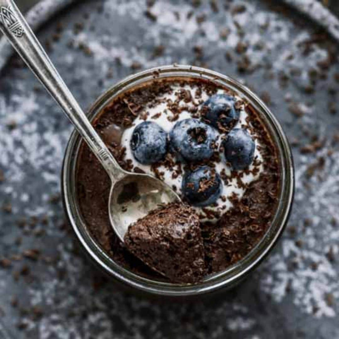 Mousse de chocolate con arándanos (sin huevo)