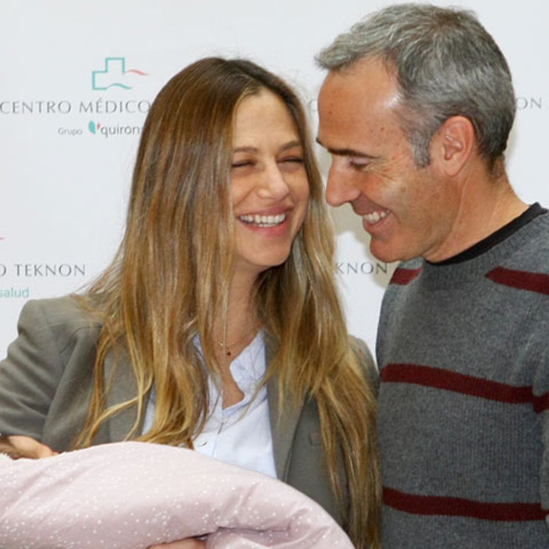 Martina Klein y Alex Corretja presentan a su pequeña Érika