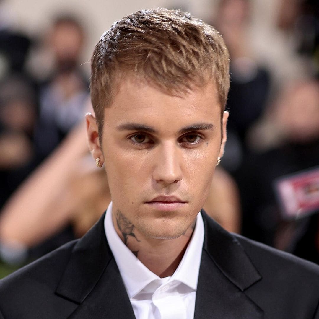 Justin Bieber pide oraciones por su salud y revela que tiene el rostro paralizado