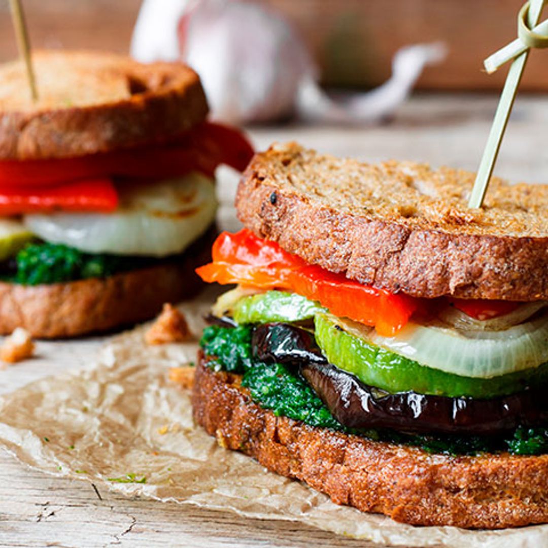 Sándwich de escalivada con pesto