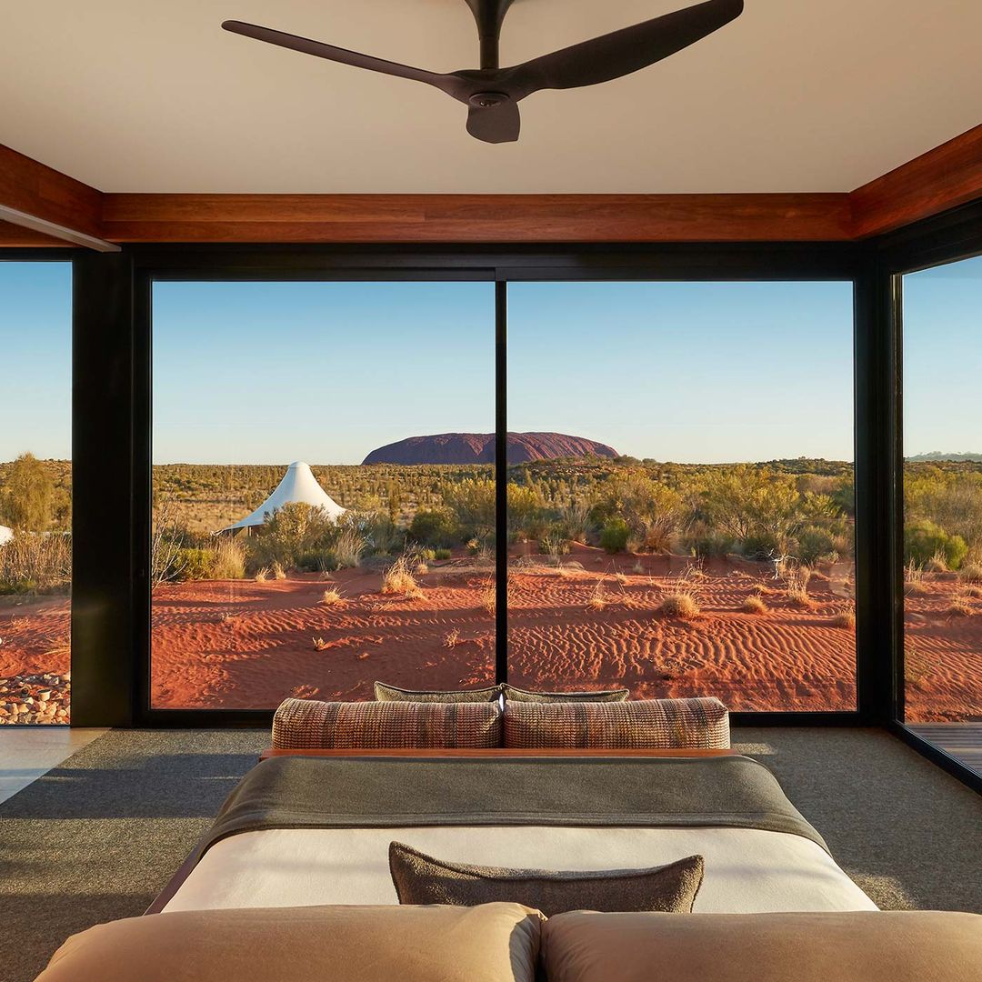 Longitude 131, monte Uluru, Australia