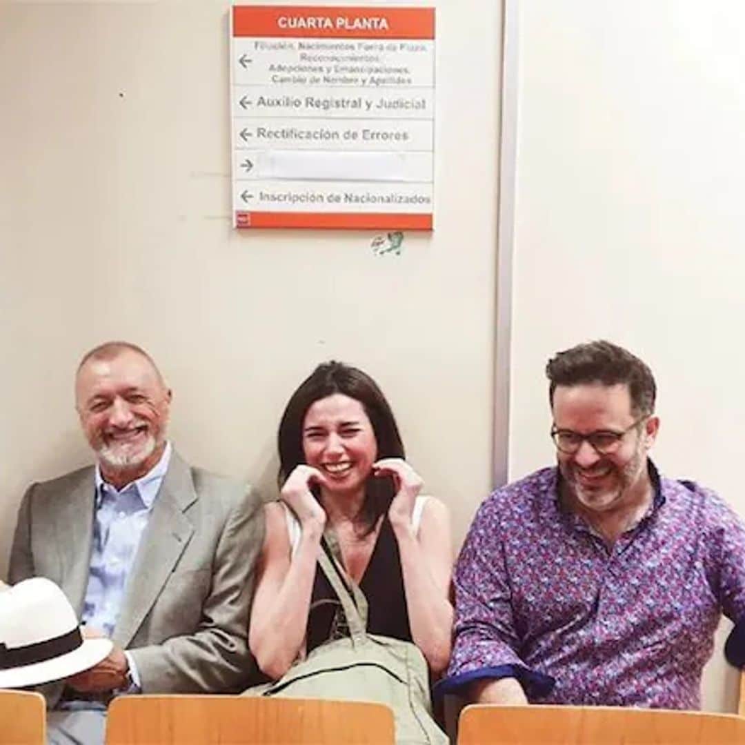 Marta Flinch recuerda su boda, con Arturo Pérez-Reverte como testigo: "Se publicó que me había casado con él"