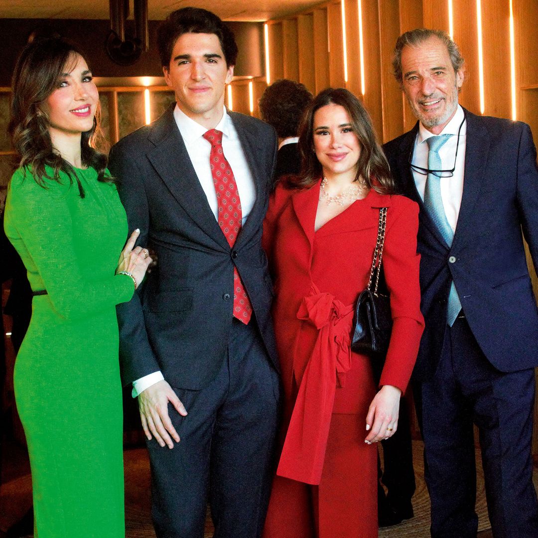 La familia de Javier García-Obregón y Eugenia Gil Muñoz