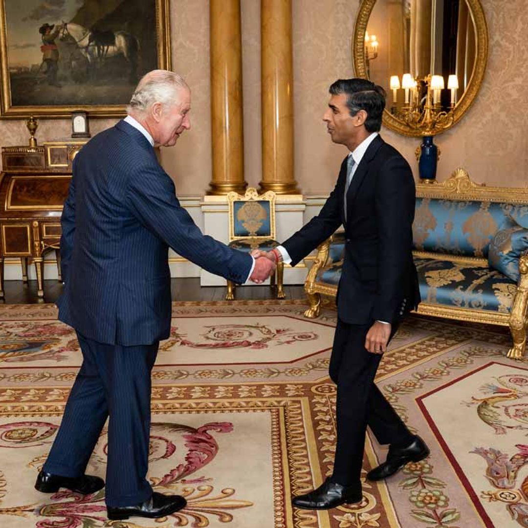 Carlos III recibe al nuevo primer ministro Rishi Sunak, el segundo en su corto reinado de 47 días