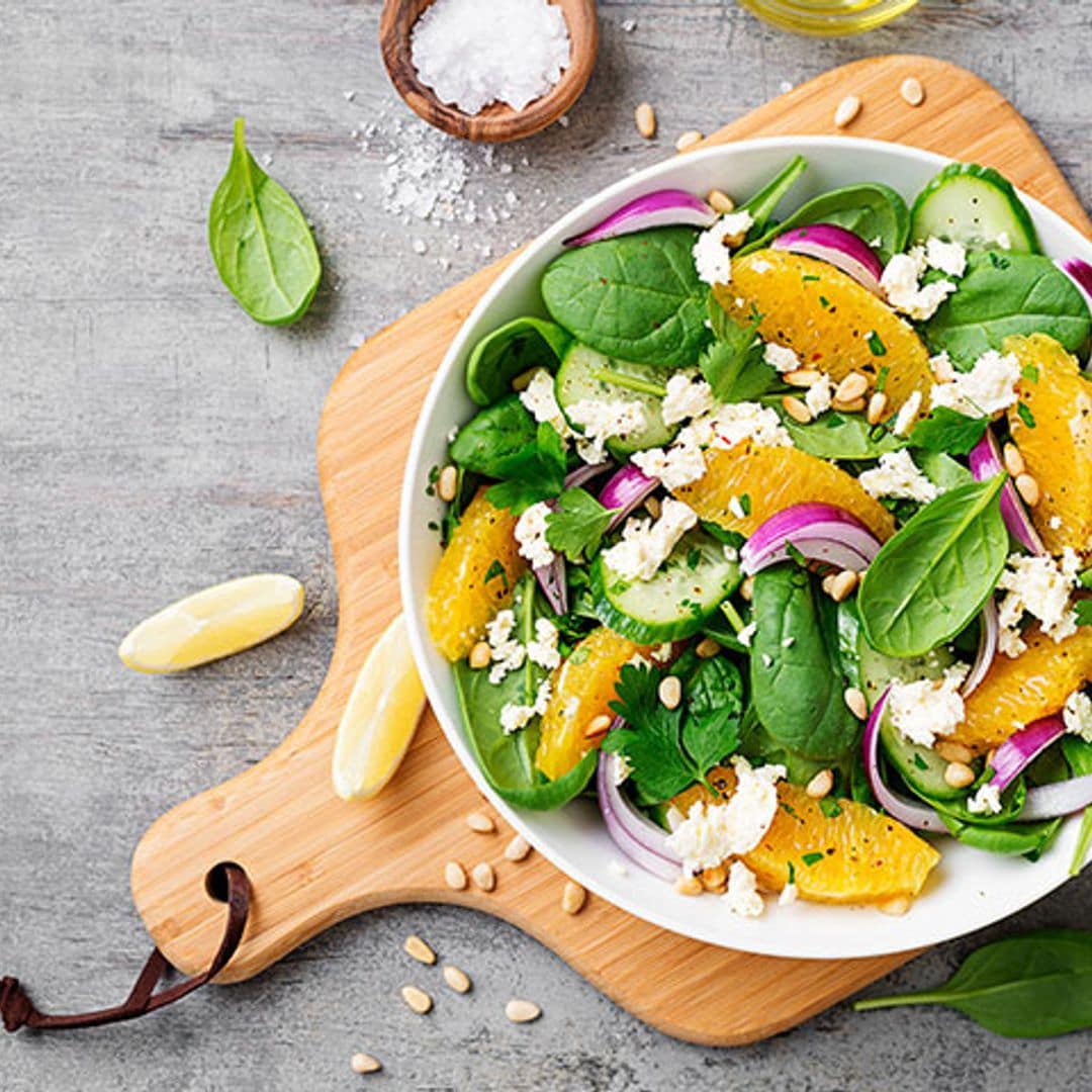 10 ensaladas con frutas que van más allá de una macedonia