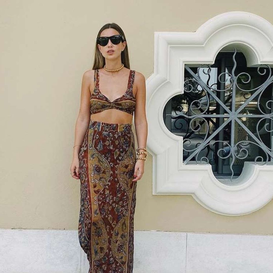 Una falda larga, infinitos looks: cómo combinar la prenda más cómoda del verano en cada plan