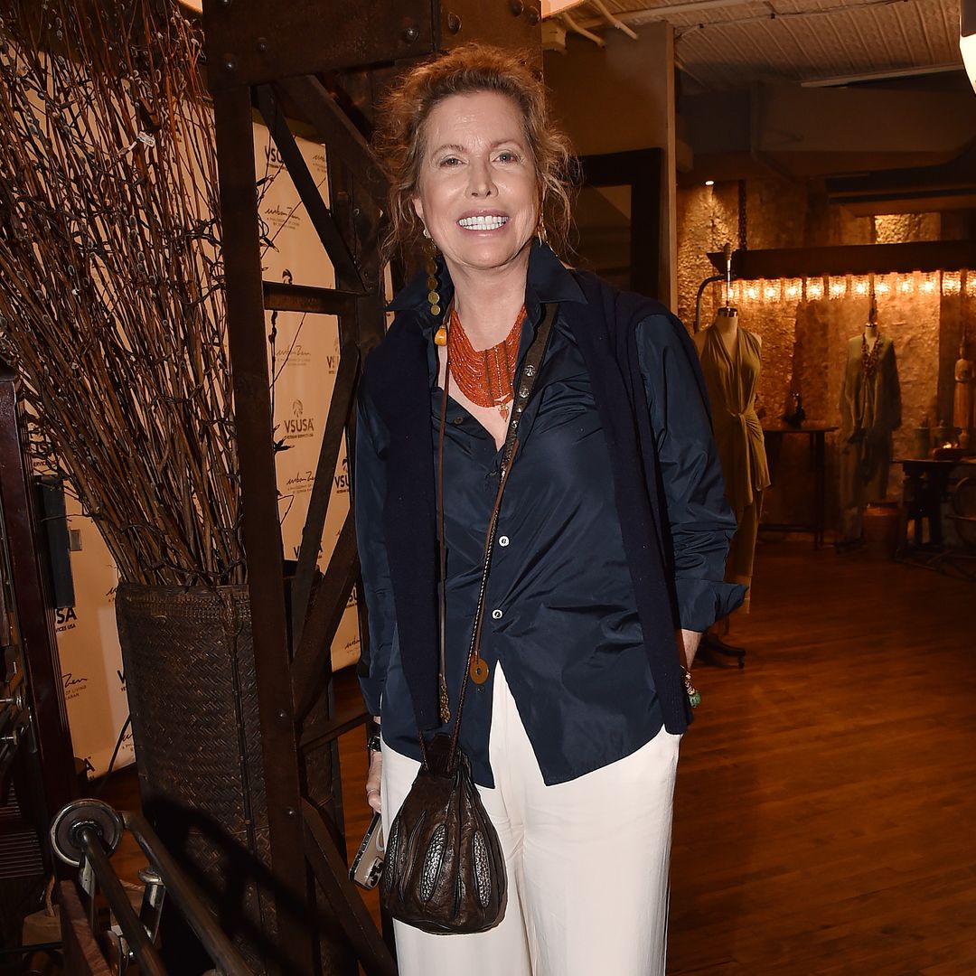 La exmujer de Michael Douglas se convierte en condesa tras casarse con el hermanastro de Lady Di