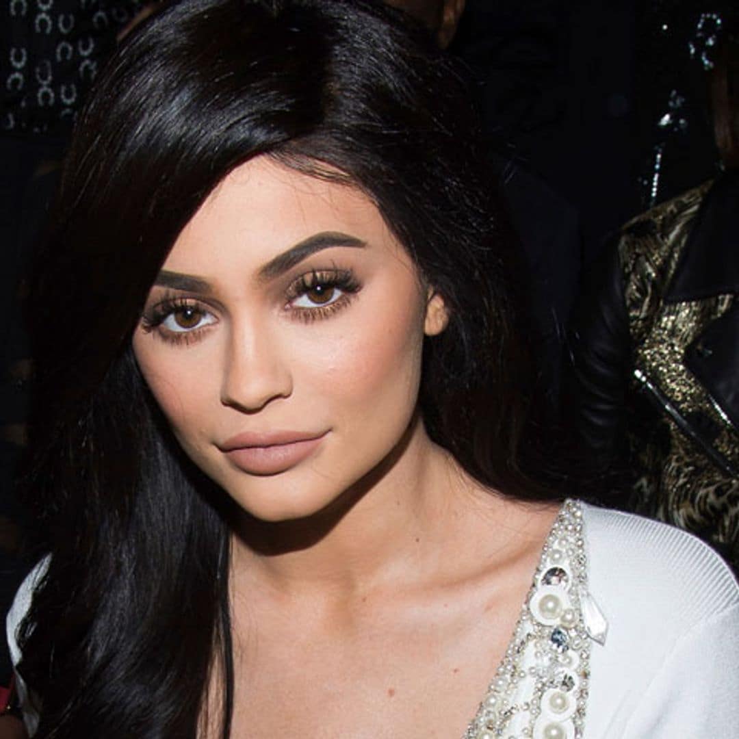 Kylie Jenner presenta una nueva barra de labios que no ha dejado indiferente a nadie
