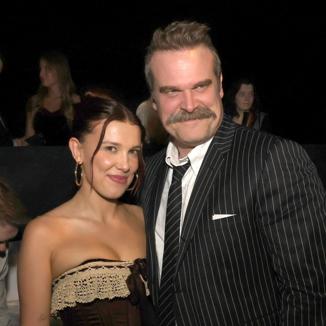Millie Bobby Brown reaparece con David Harbour: la imagen que zanja la polémica tras el final de 'Stranger Things'