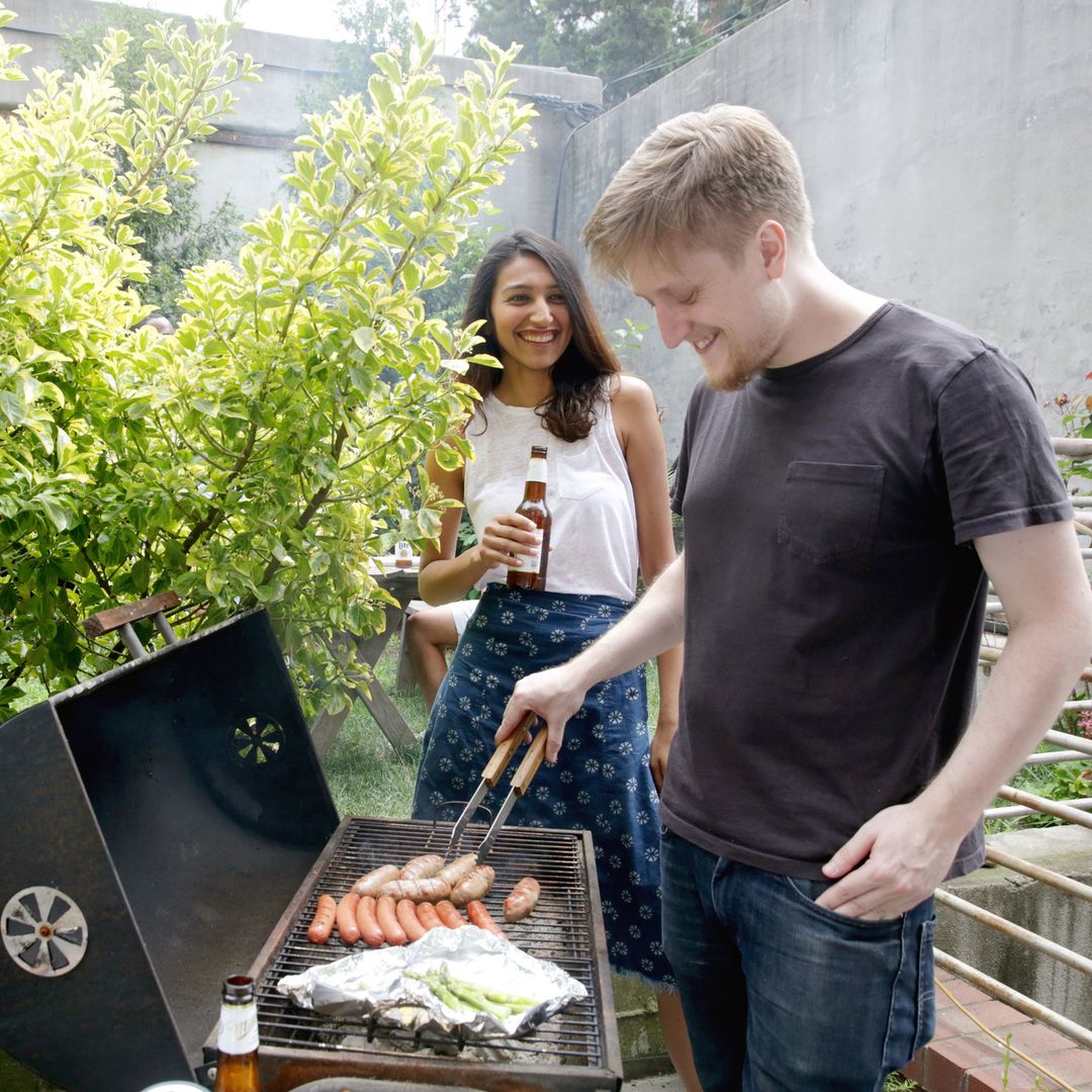 Cuidado si vas a hacer una barbacoa en casa: estas prácticas comunes podrían llevarte a una multa