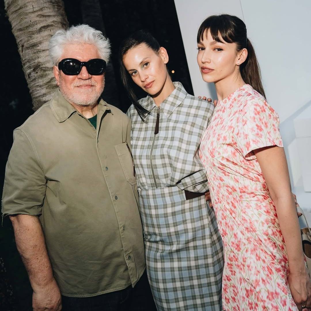 Milena Smit y Úrsula Corberó