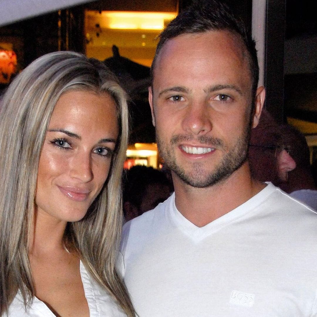 La historia de la caída a los infiernos de Oscar Pistorius: sale de la cárcel diez años después de asesinar a su novia