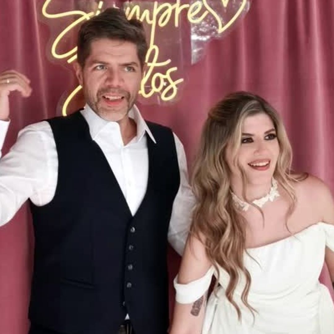Todos los detalles de la boda de Paula Púa e Iñaki San Román: un divertido ‘sí, quiero’ entre videojuegos retro y atracciones inesperadas