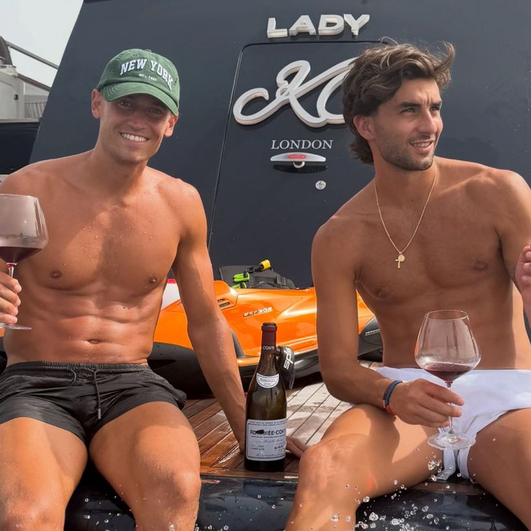 ⁠Ibiza, un yate de 30 metros y el vino más exclusivo del mundo: el brindis de lujo de Marcos Llorente y Ferran Torres tras ganar el Mundial