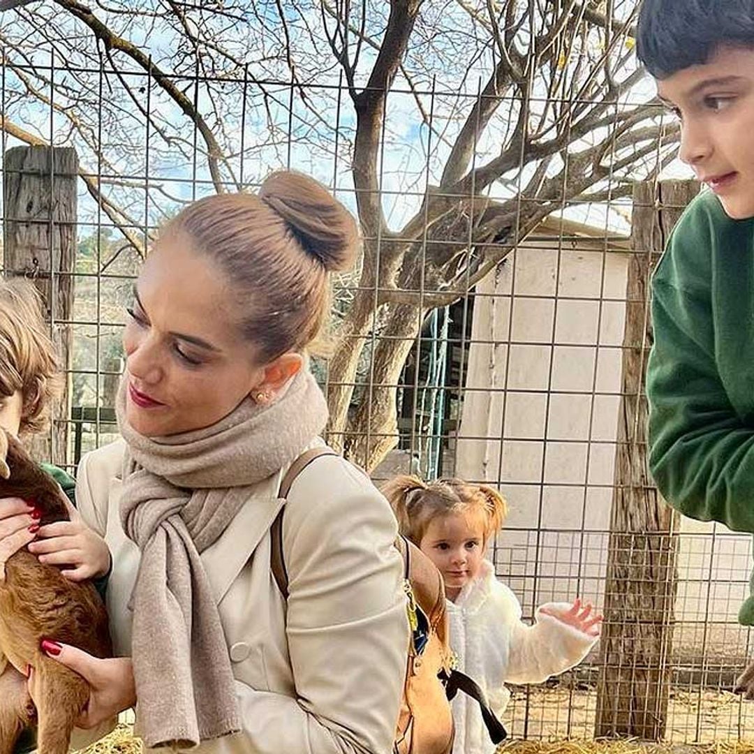 Los hijos de Víctor Janeiro visitan la granja donde su padre ha vivido 4 meses
