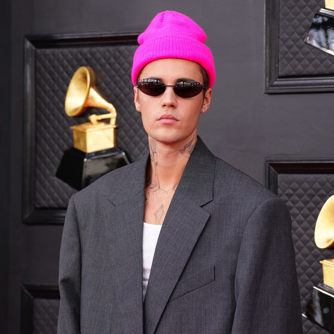 Justin Bieber está harto de las relaciones transaccionales: cómo saber si estás en una y qué hacer, según una experta
