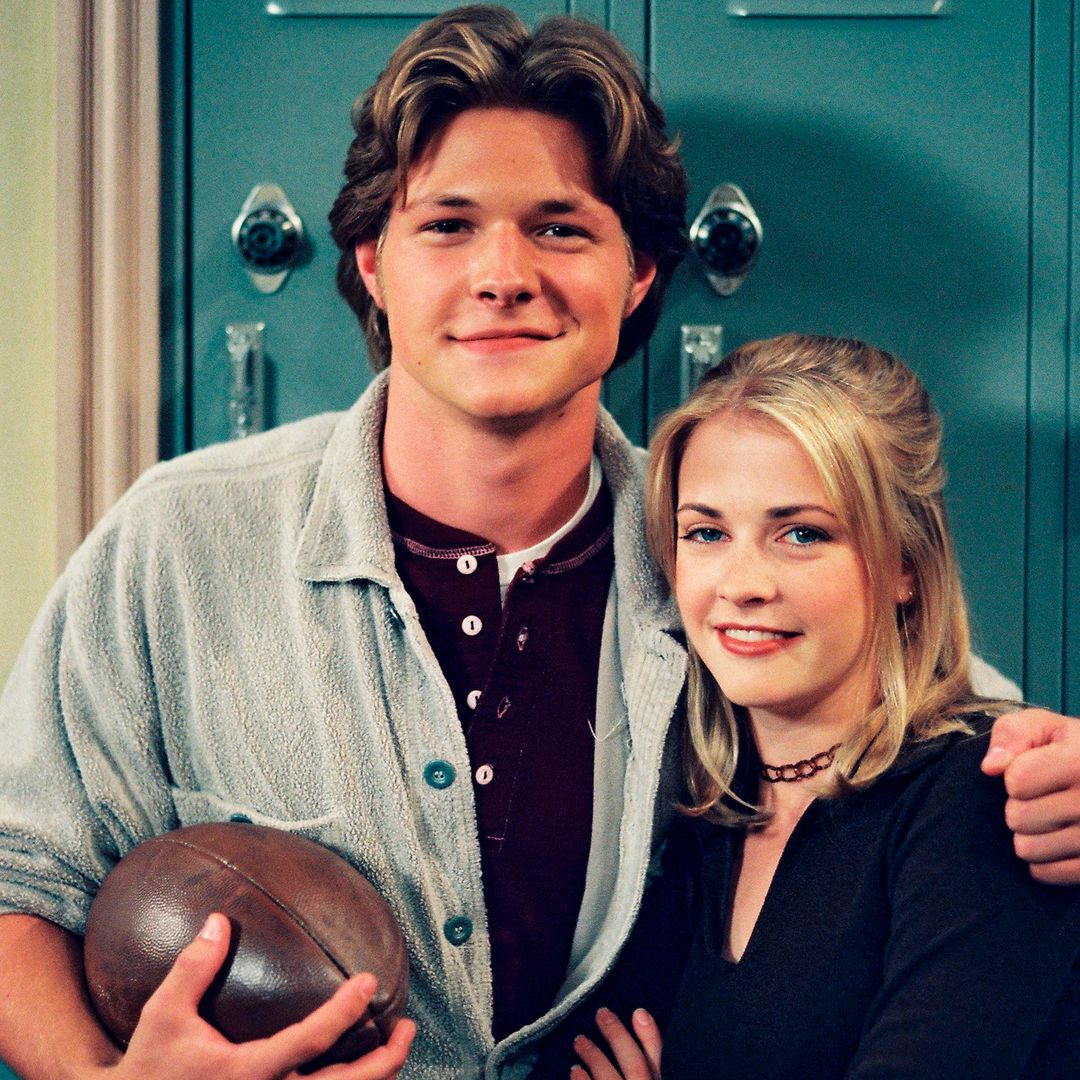 El joven y atractivo protagonista de 'Sabrina, cosas de brujas', irreconocible 30 años después de la mítica serie