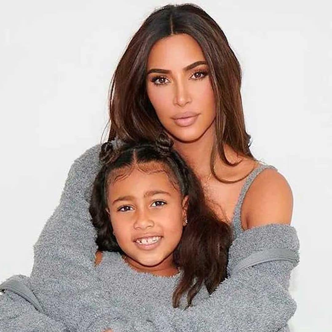 Confirmado por los expertos: solo tiene nueve años pero North West ya conoce los trucos del pelo rizado