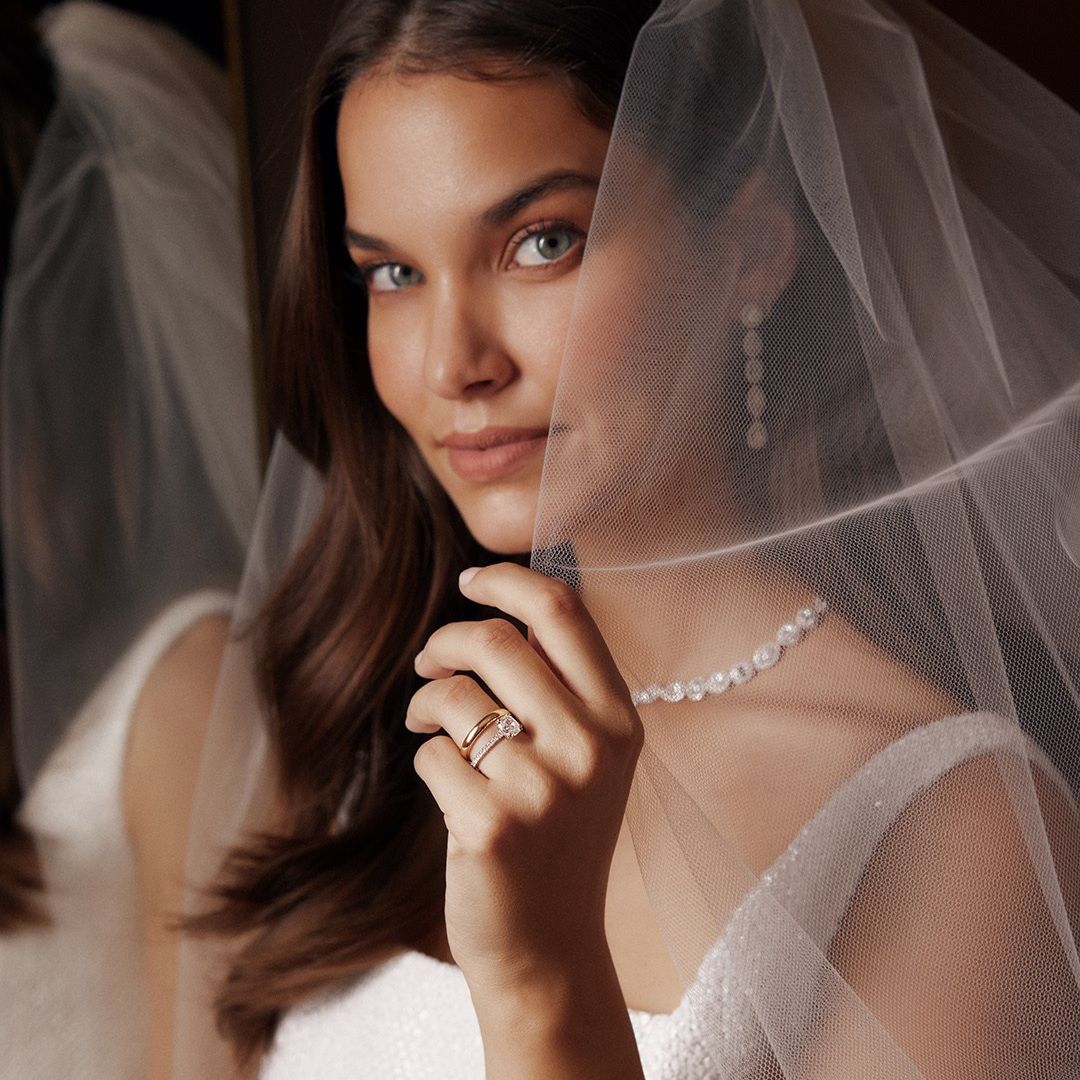 Anillos de compromiso clásicos y atemporales: 11 modelos comodín que nunca pasan de moda