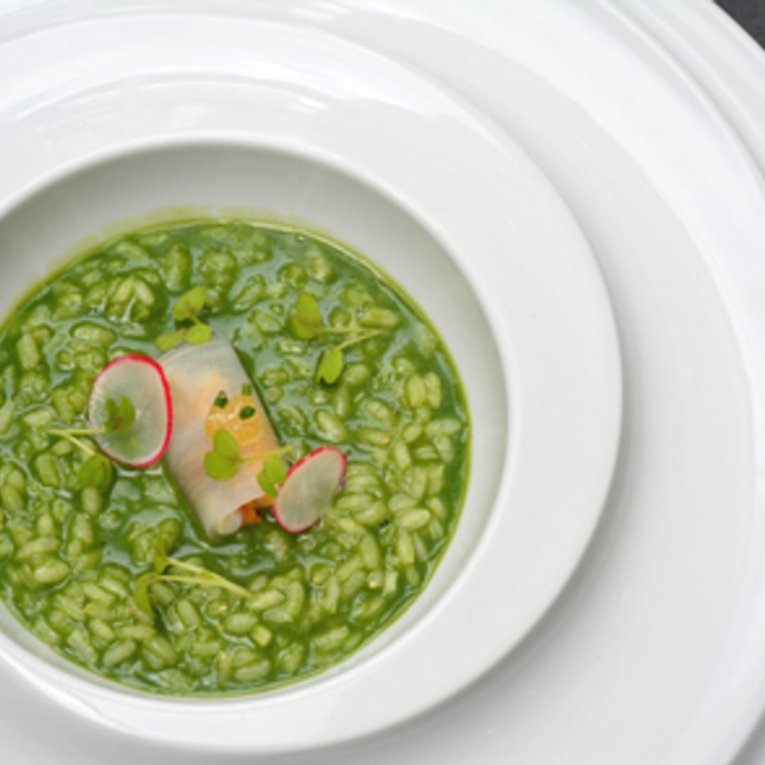Arroz cremoso con plancton, ravioli de berberechos y mermelada de limón