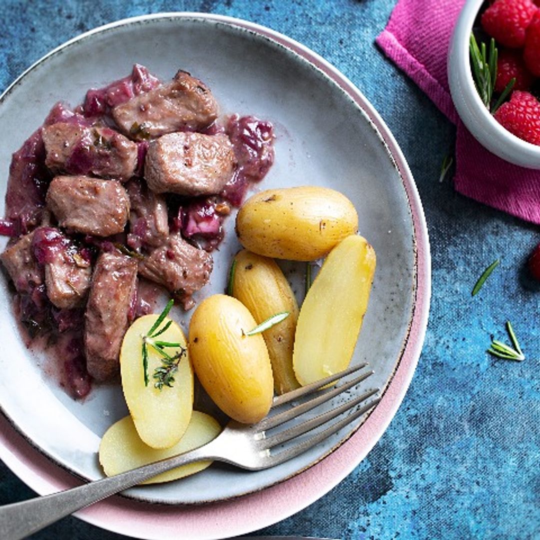 Secreto ibérico con salsa bigarrada