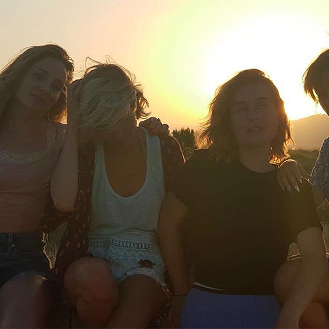 'Las chicas del cable' cambian los uniformes por bañadores y el teléfono por la playa: ¡Vacaciones!