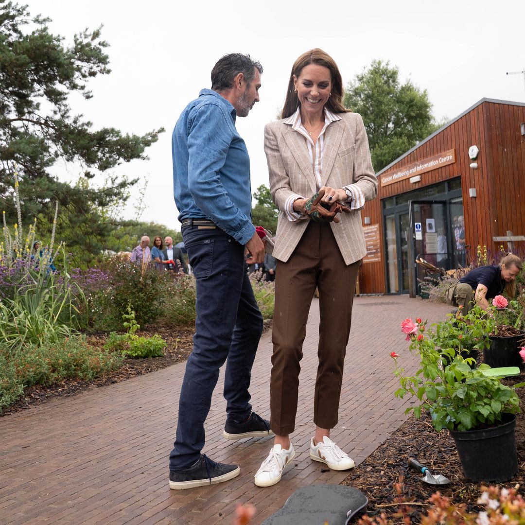Adiós a los tocados y hola a las zapatillas: así ha retomado Kate su agenda