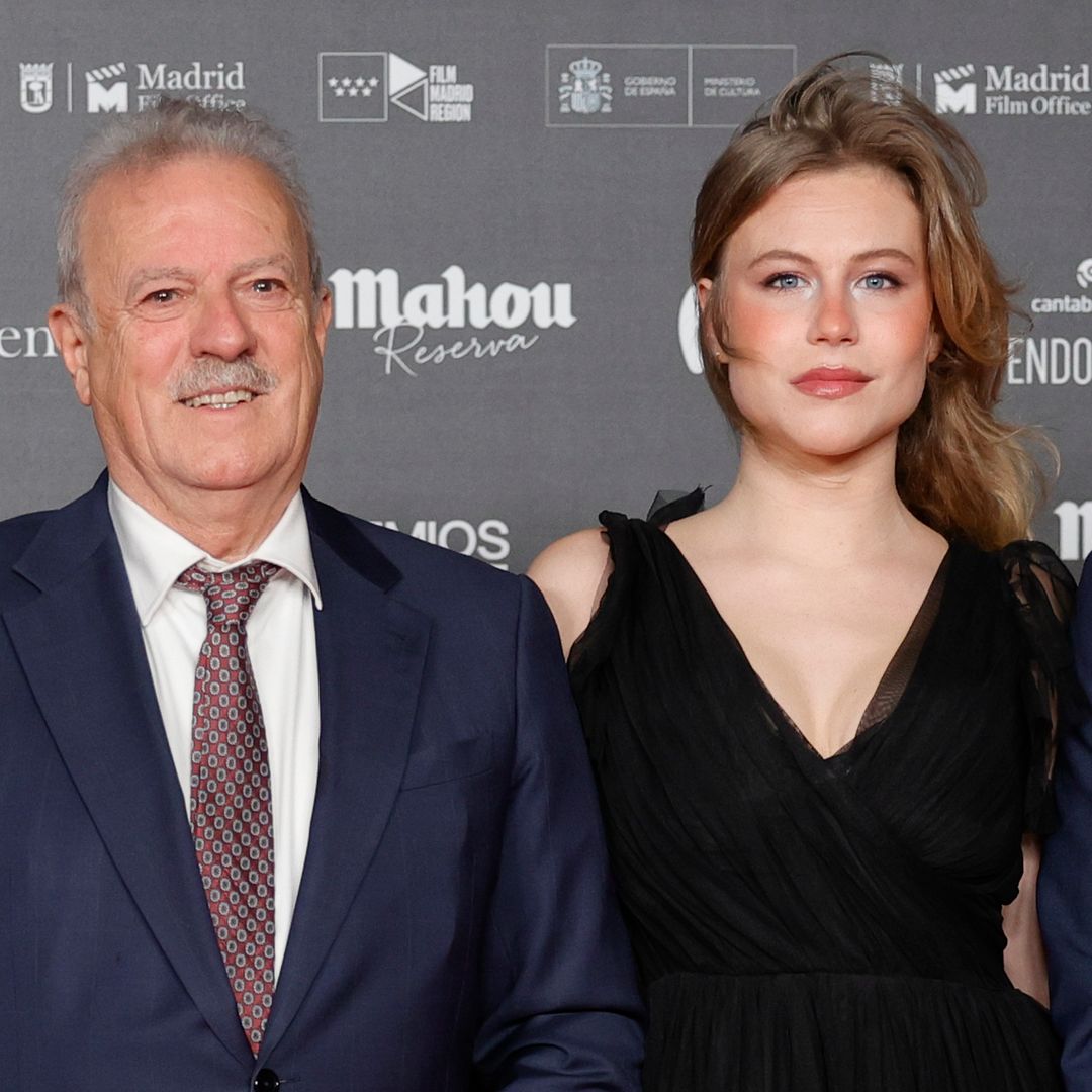 Iria, hija de Manuel Campo Vidal y María Rey, revoluciona los Premios Iris por su parecido con su madre