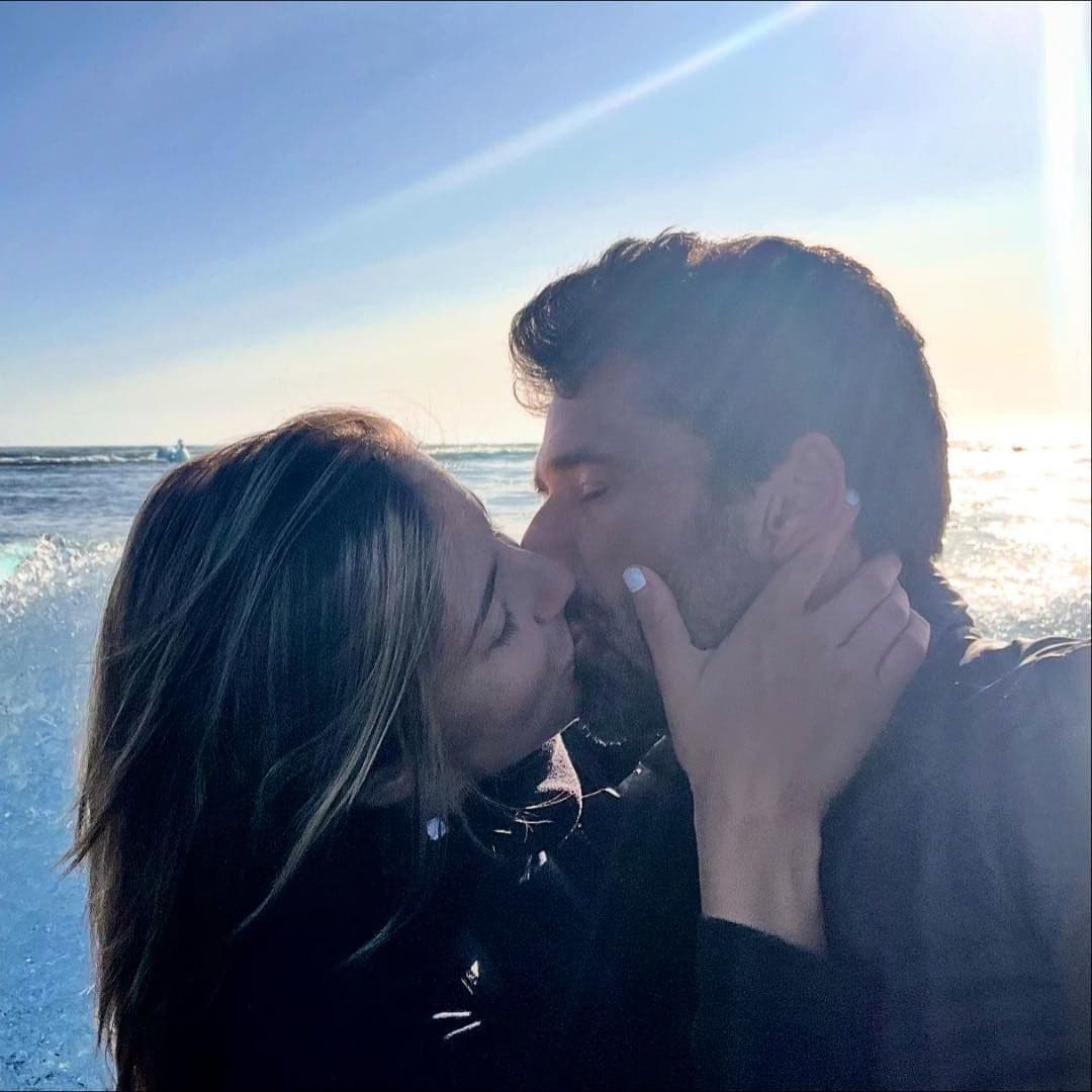 Tras el nacimiento de Milo, Michelle Renaud le declara su amor a Matías Novoa