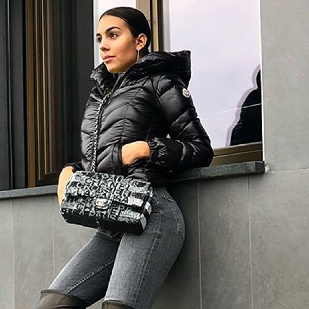 ¡Fuerza Juventus! El look talismán con el que Georgina Rodríguez apoya a Cristiano