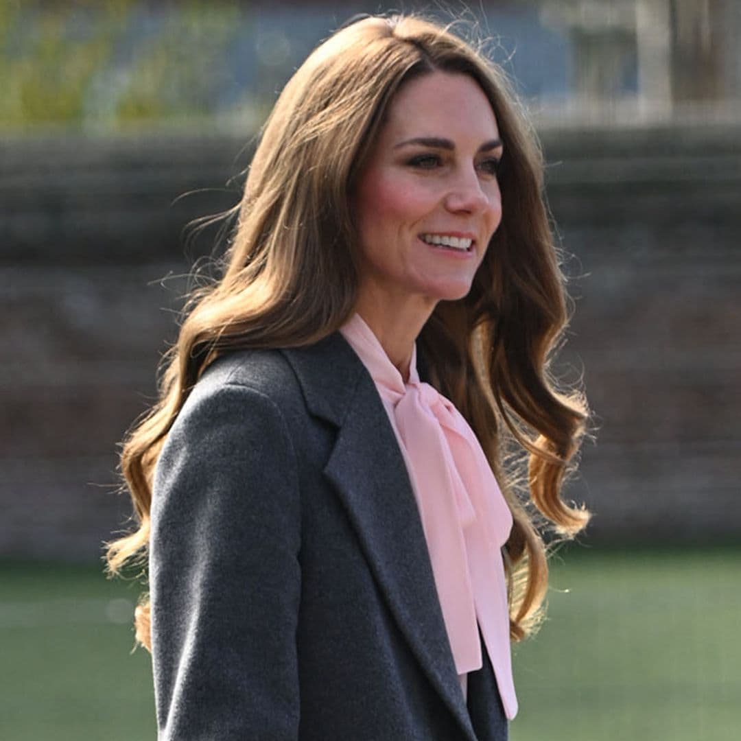 Kate Middleton en una visita al colegio Farnborough Road Infant and Junior School