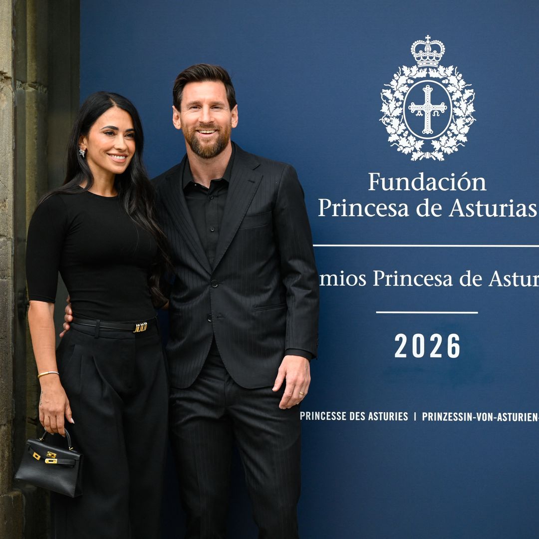 Las imágenes de Leo Messi y Antonela Roccuzzo a ritmo de gaitas en el hotel Reconquista de Oviedo