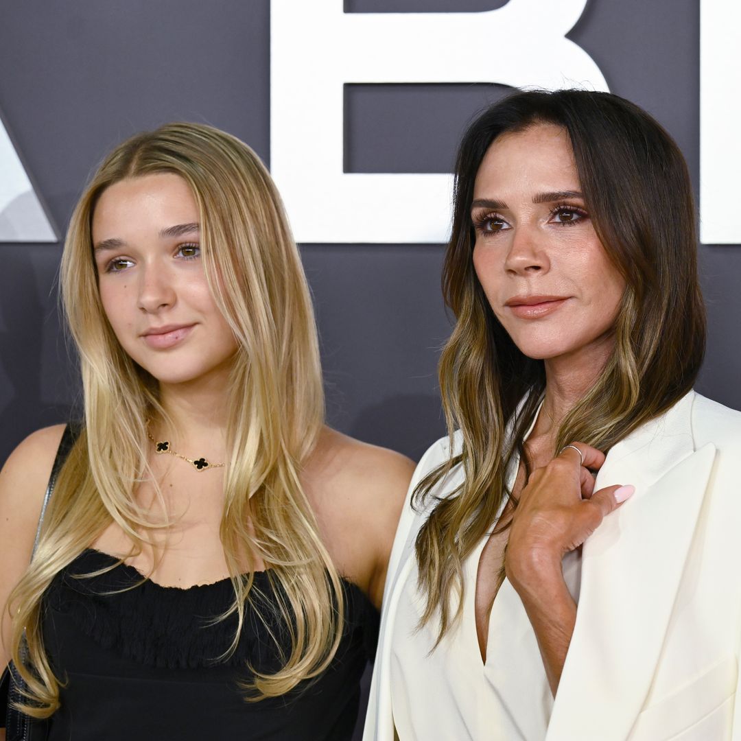 Harper Beckham quiere una permanente y Victoria le dice que no: qué debes saber antes de apuntarte a los rizos de los 80