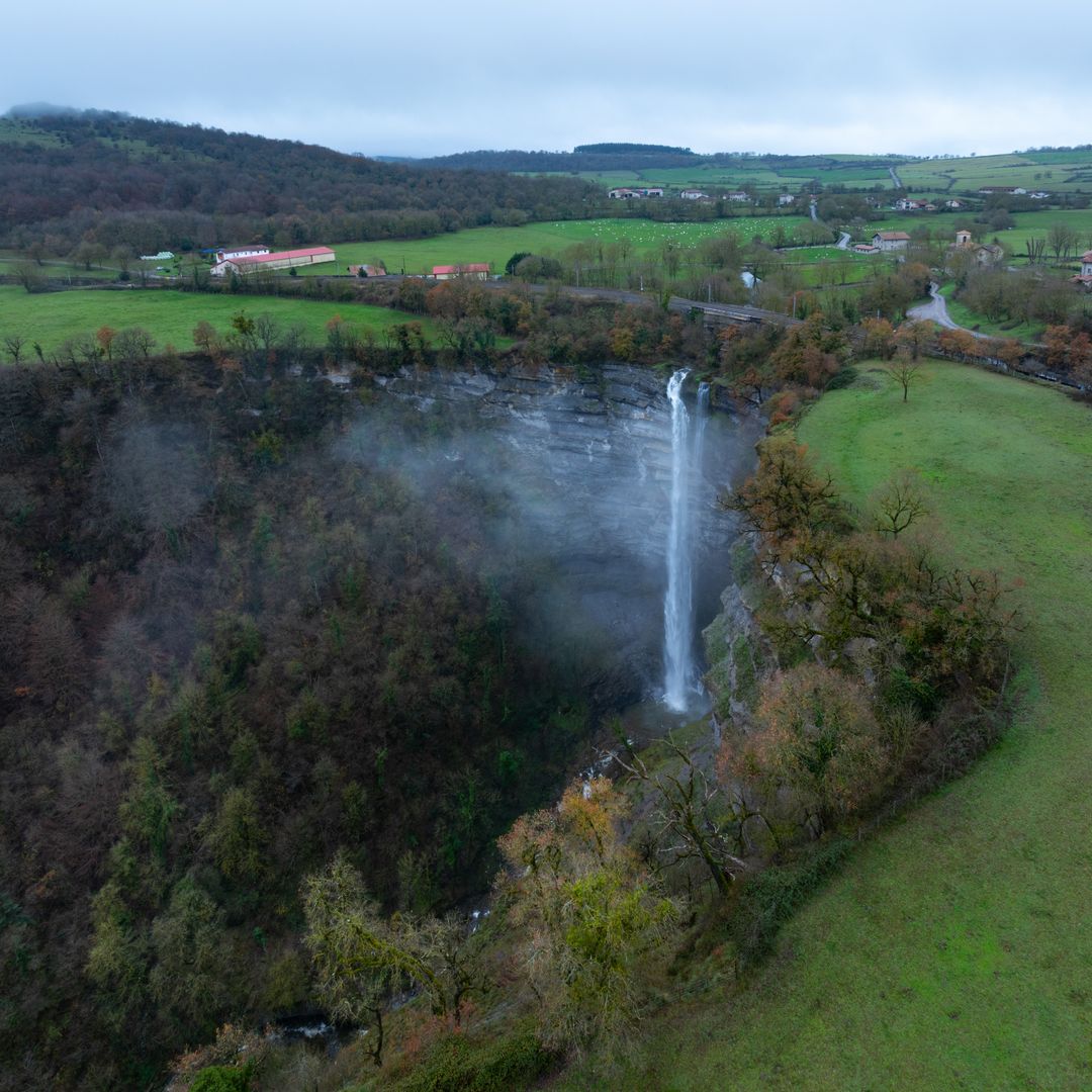 Cascada de Gujuli, Parque Natural del Gorbeia, Alava