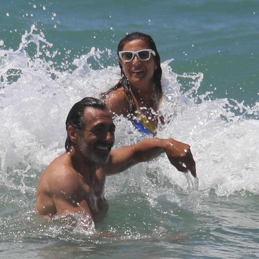 Nuria Roca y Juan del Val, de vacaciones con sus hijos tras pronunciar un nuevo 'sí, quiero'